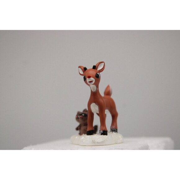 Dept 56 North Pole  Village - She Thinks I'm Cute - Picture 7 of 7